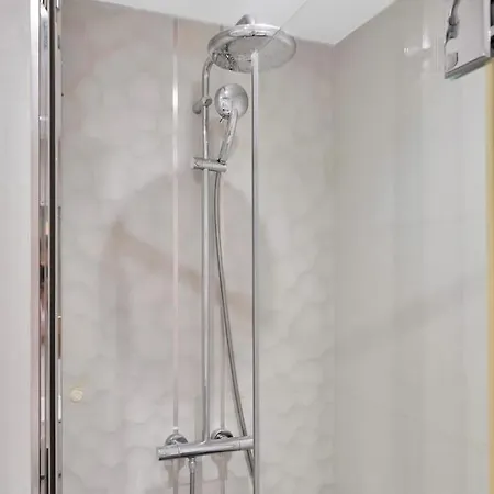 Moderno Estudio En Centro Y Cerca Del Mar - Marino Ii 111 * מארבלה