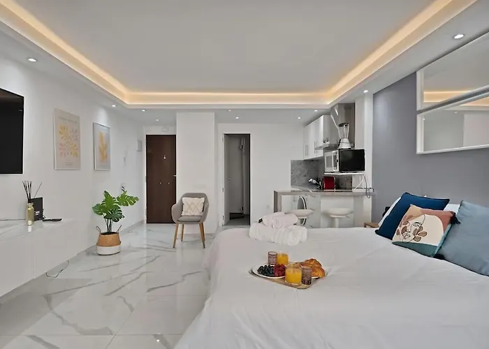 Moderno Estudio En Centro Y Cerca Del Mar - Marino Ii 111 Marbella