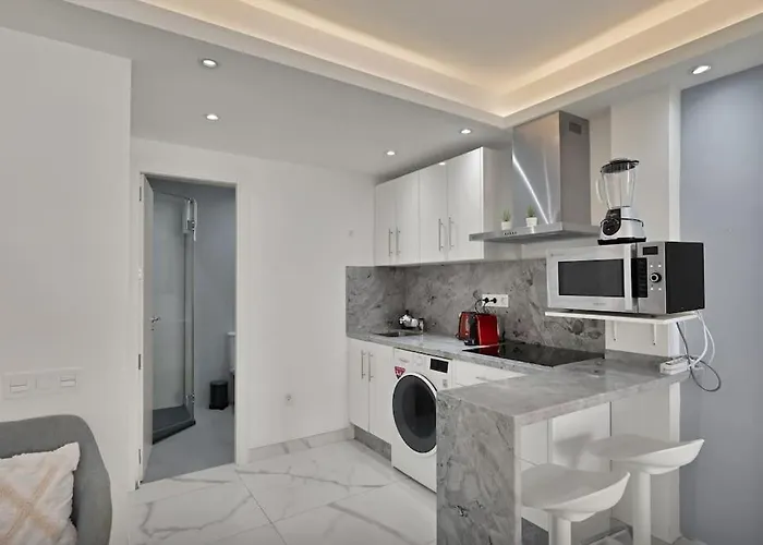 Moderno Estudio En Centro Y Cerca Del Mar - Marino Ii 111 *