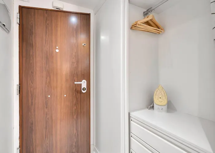 Moderno Estudio En Centro Y Cerca Del Mar - Marino Ii 111 * Marbella