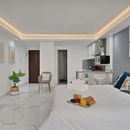 Moderno Estudio En Centro Y Cerca Del Mar - Marino Ii 111 Marbella